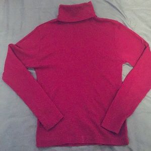Dark red turtleneck by APPLE EYE